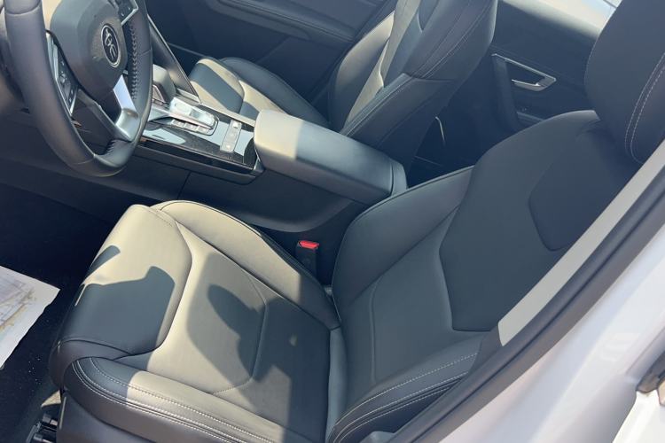 Used BYD Song Pro 2019 1.5T Automatic Elite Edition Interior 1