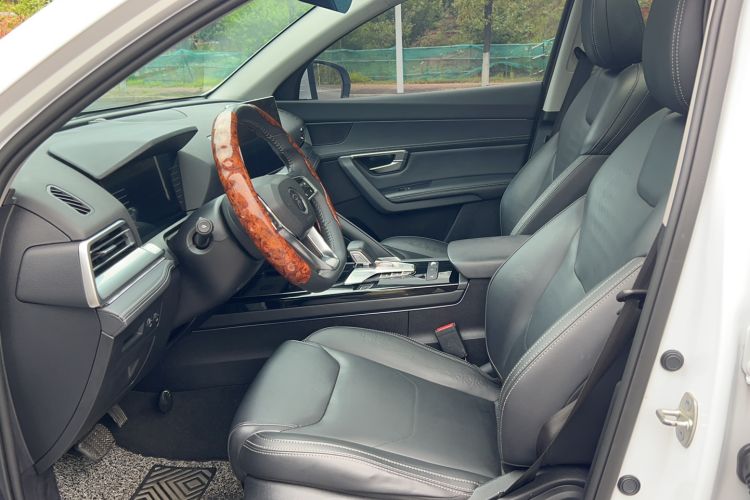 Used BYD Song Pro 2019 1.5T Automatic Luxury Model Interior 1