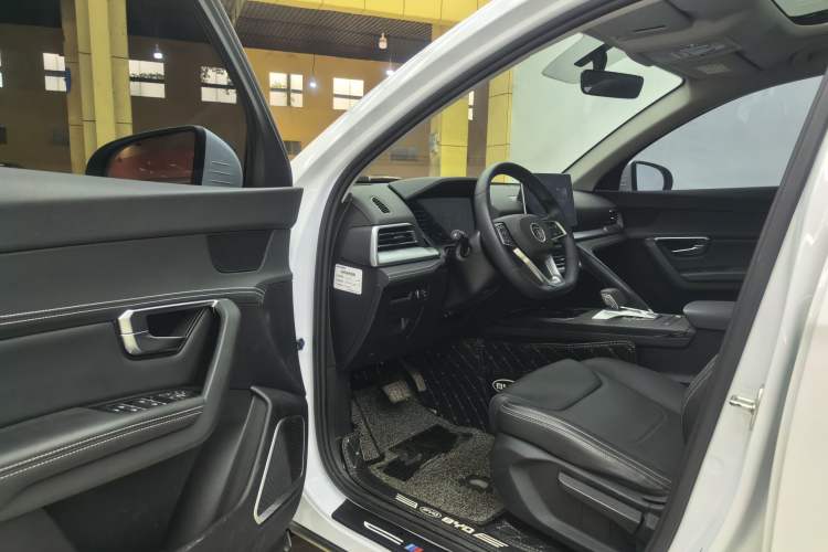 Used BYD Song Pro 2019 1.5T Automatic Elite Edition Interior 1