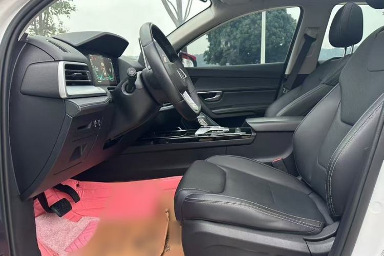 Used BYD Song Pro 2019 1.5T Automatic Luxury Model Interior 1