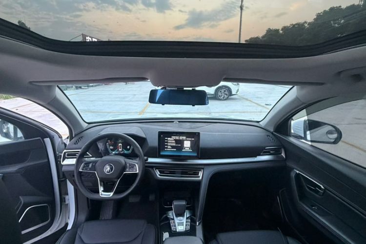 Used BYD Song Pro 2019 1.5T Automatic Elite Edition Interior 1