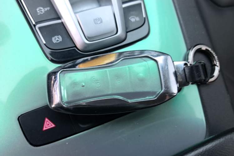 Used BYD Song Pro 2019 1.5T Automatic Luxury Model Interior 1