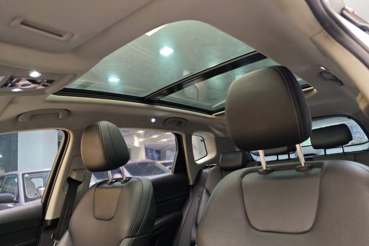 Used BYD Song Pro 2019 1.5T Automatic Prestige Model Interior 1
