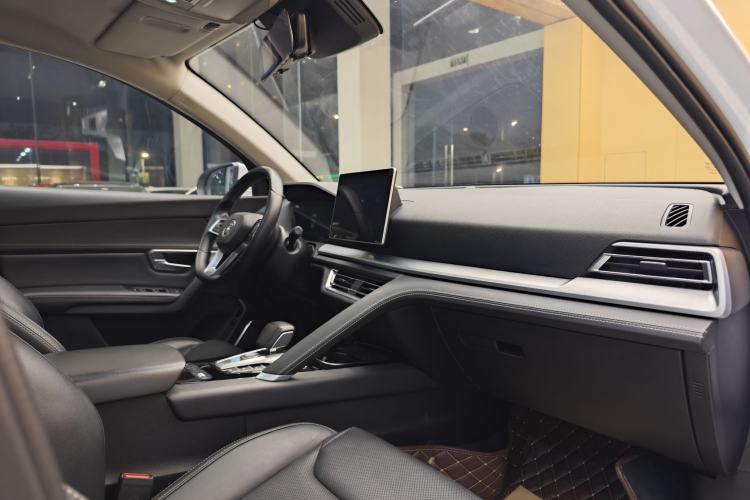 Used BYD Song Pro 2019 1.5T Automatic Prestige Model Interior 12