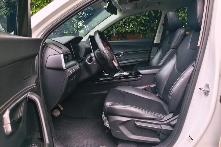 Used BYD Song Pro 2019 1.5T Automatic Elite Edition Interior 2