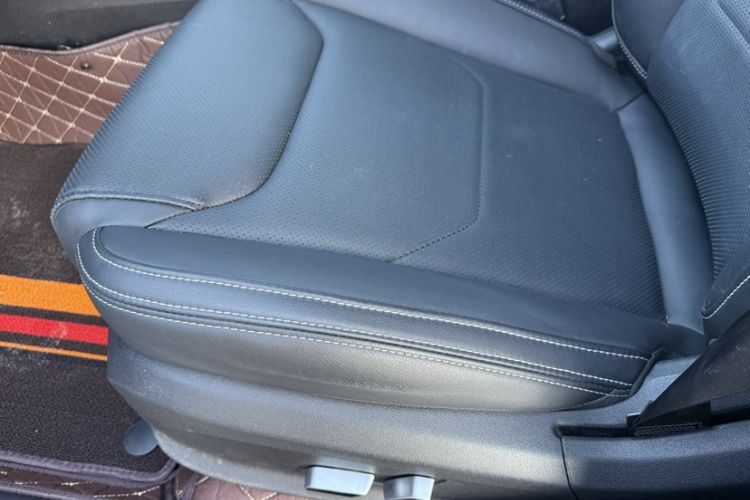 Used BYD Song Pro 2019 1.5T Automatic Prestige Model Interior 2