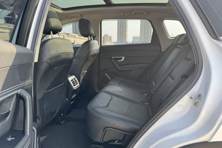 Used BYD Song Pro 2019 1.5T Automatic Elite Edition Interior 2