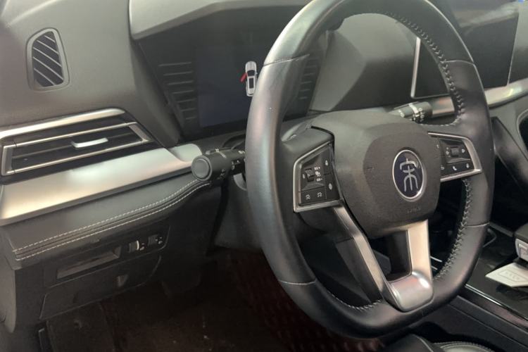 Used BYD Song Pro 2019 1.5T Automatic Luxury Model Interior 2