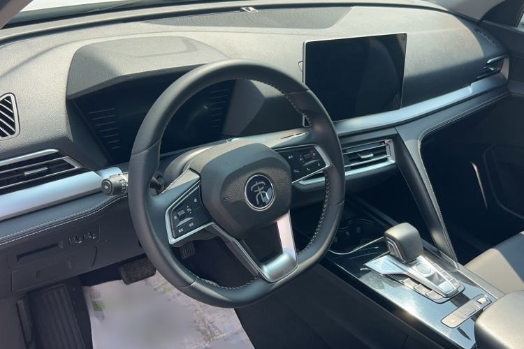 Used BYD Song Pro 2019 1.5T Automatic Elite Edition Interior 2