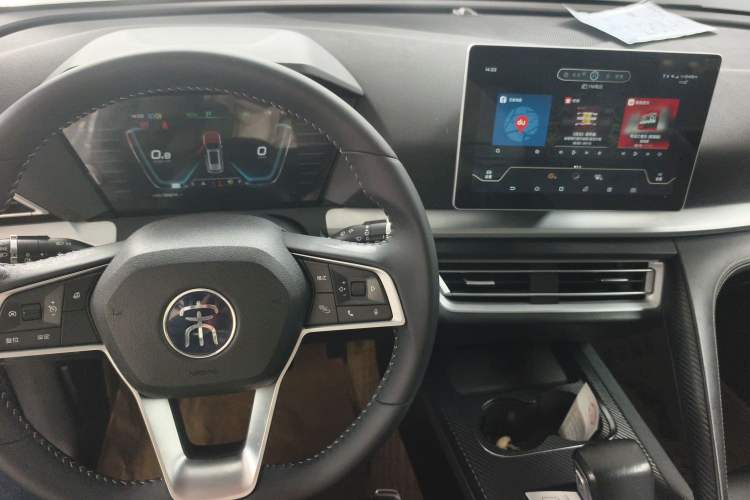 Used BYD Song Pro 2019 1.5T Automatic Elite Edition Interior 2