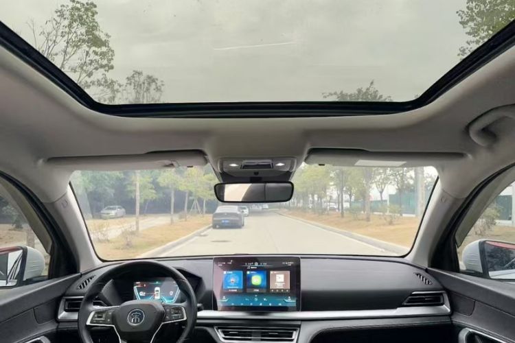 Used BYD Song Pro 2019 1.5T Automatic Luxury Model Interior 2