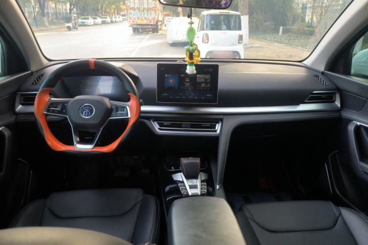 Used BYD Song Pro 2019 1.5T Automatic Luxury Model Interior 2