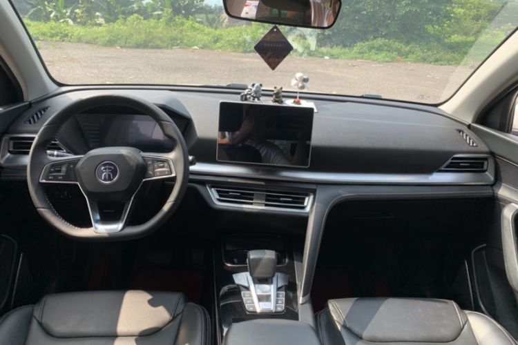 Used BYD Song Pro 2019 1.5T Automatic Elite Edition Interior 2