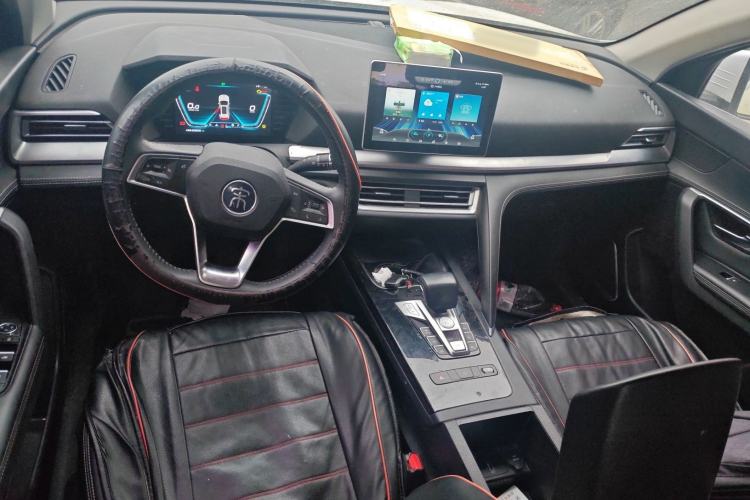 Used BYD Song Pro 2019 1.5T Automatic Elite Edition Interior 2