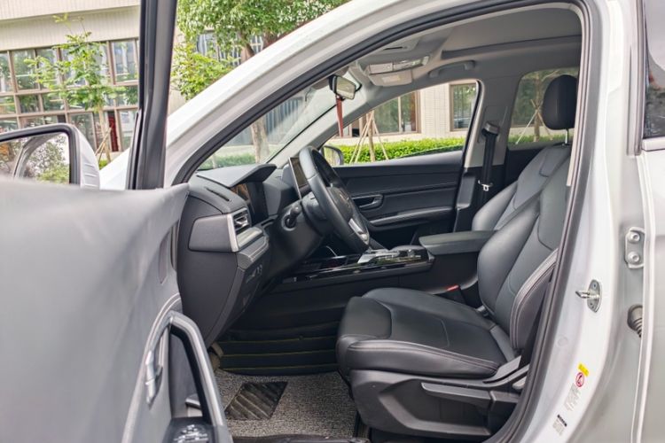 Used BYD Song Pro 2019 1.5T Automatic Luxury Model Interior 2