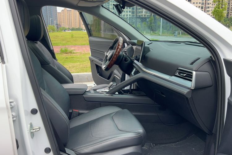 Used BYD Song Pro 2019 1.5T Automatic Luxury Model Interior 3