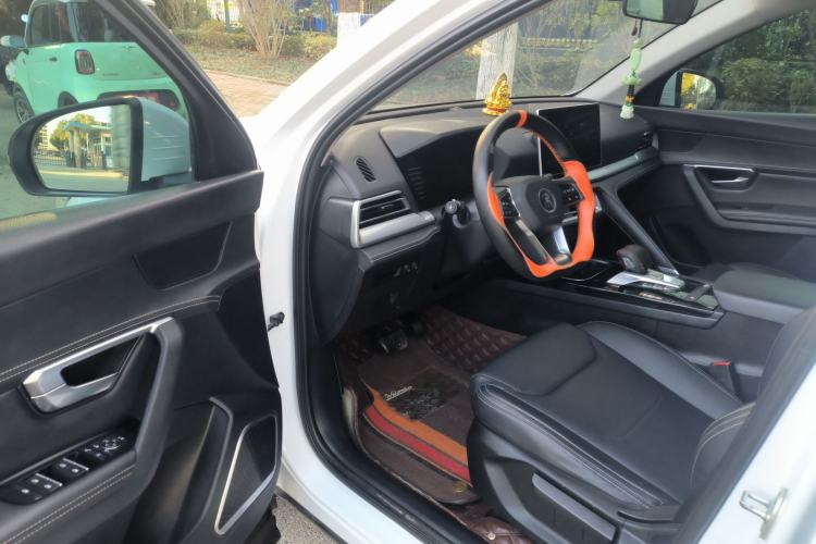 Used BYD Song Pro 2019 1.5T Automatic Luxury Model Interior 3