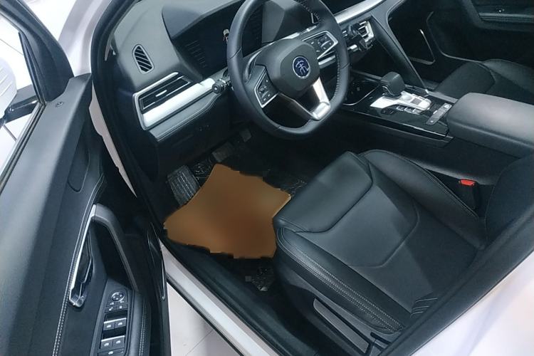 Used BYD Song Pro 2019 1.5T Automatic Elite Edition Interior 3