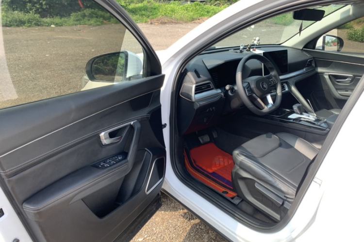 Used BYD Song Pro 2019 1.5T Automatic Elite Edition Interior 3