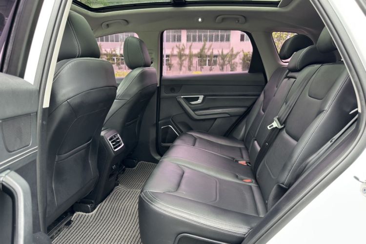 Used BYD Song Pro 2019 1.5T Automatic Elite Edition Interior 3
