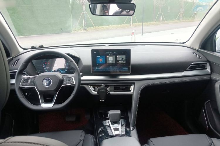 Used BYD Song Pro 2019 1.5T Automatic Luxury Model Interior 3