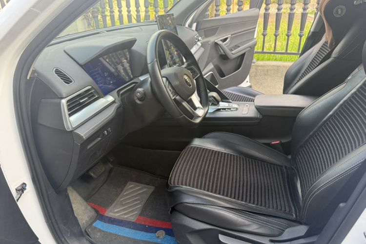Used BYD Song Pro 2019 1.5T Automatic Luxury Model Interior 3