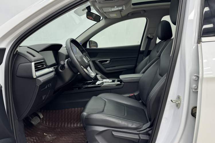 Used BYD Song Pro 2019 1.5T Automatic Elite Edition Interior 3