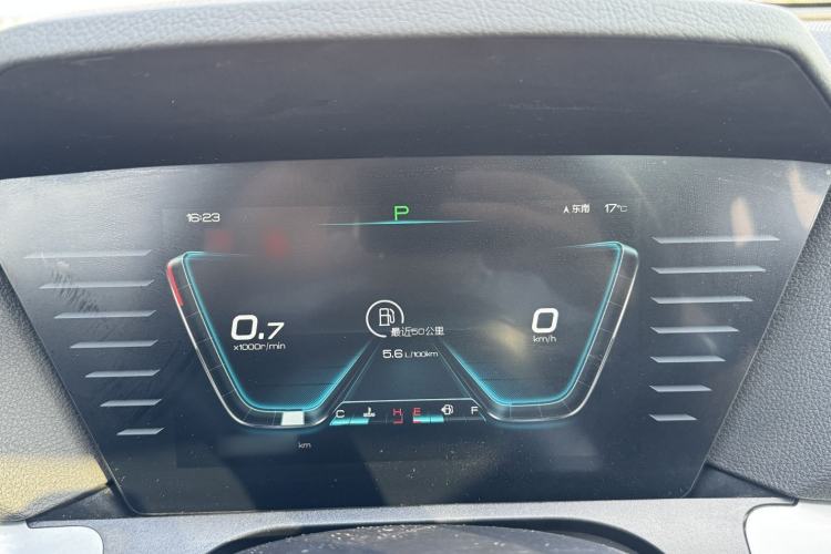 Used BYD Song Pro 2019 1.5T Automatic Elite Edition Interior 5