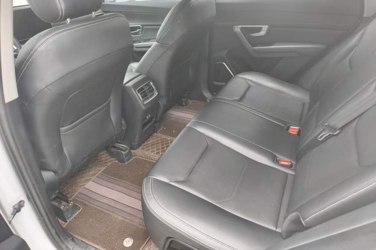 Used BYD Song Pro 2019 1.5T Automatic Elite Edition Interior 5
