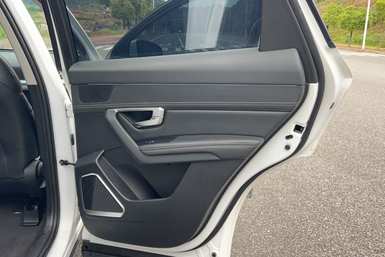 Used BYD Song Pro 2019 1.5T Automatic Luxury Model Interior 6
