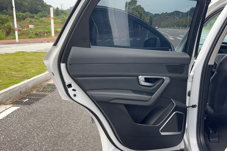Used BYD Song Pro 2019 1.5T Automatic Luxury Model Interior 8