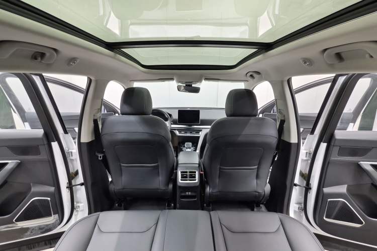 Used BYD Song Pro 2019 1.5T Automatic Elite Edition Interior 9