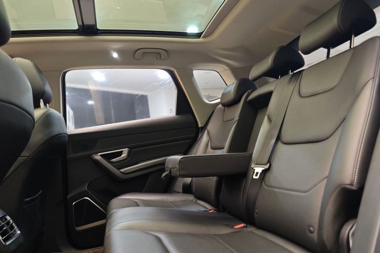 Used BYD Song Pro 2019 1.5T Automatic Prestige Model Interior 9