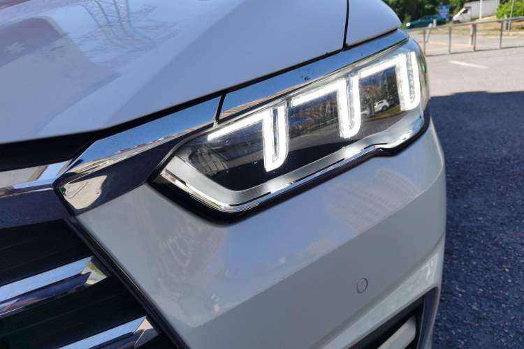 Used BYD Song Pro 2019 1.5T Automatic Luxury Model Left Front Headlight