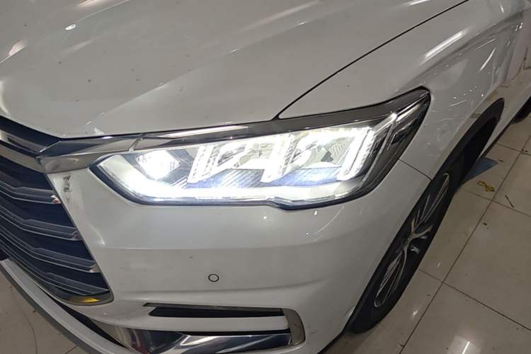 Used BYD Song Pro 2019 1.5T Automatic Luxury Model Left Front Headlight