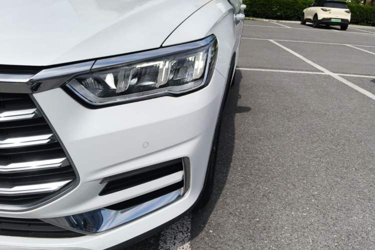 Used BYD Song Pro 2019 1.5T Automatic Prestige Model Left Front Headlight