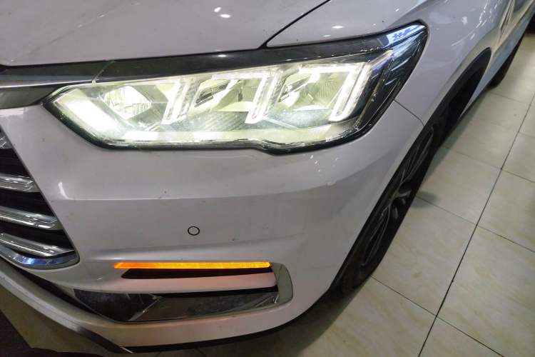 Used BYD Song Pro 2019 1.5T Automatic Luxury Model Left Front Headlight