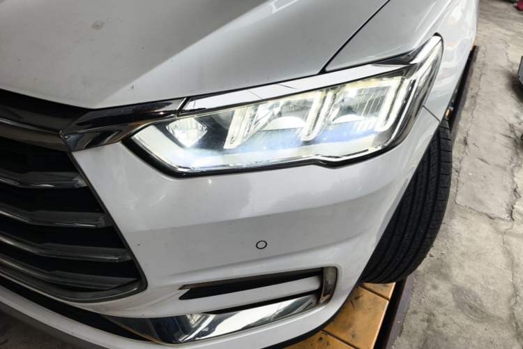 Used BYD Song Pro 2019 1.5T Automatic Luxury Model Left Front Headlight
