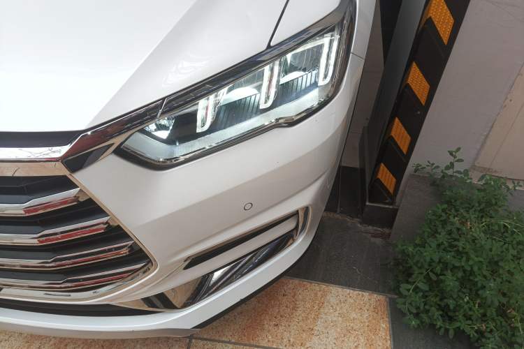 Used BYD Song Pro 2019 1.5T Automatic Luxury Model Left Front Headlight