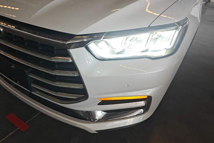 Used BYD Song Pro 2019 1.5T Automatic Luxury Model Left Front Headlight