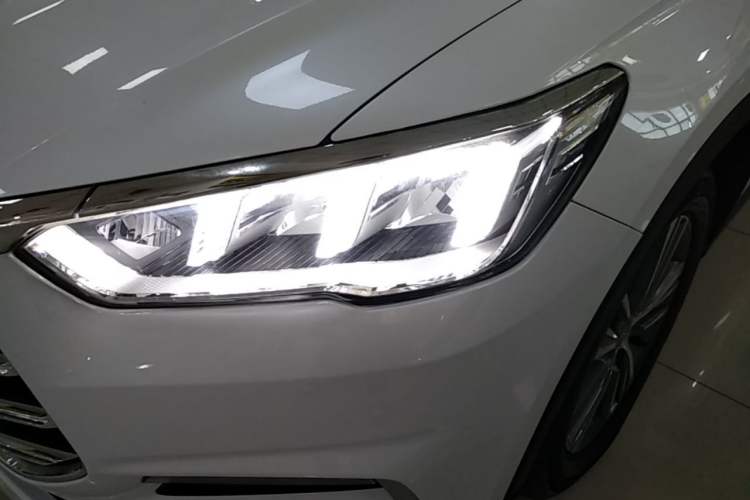 Used BYD Song Pro 2019 1.5T Automatic Elite Edition Left Front Headlight