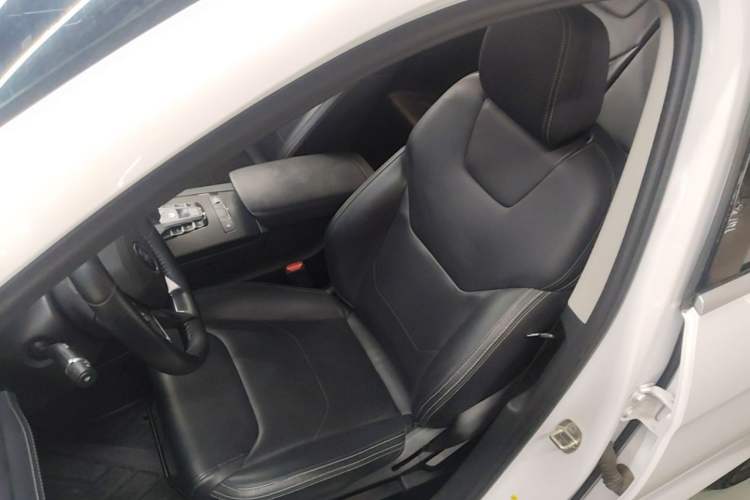 Used BYD Song Pro 2019 1.5T Automatic Luxury Model Left Front Seat