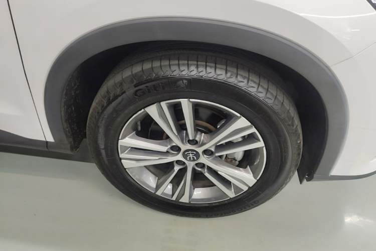 Used BYD Song Pro 2019 1.5T Automatic Luxury Model Left Front Wheel Hub