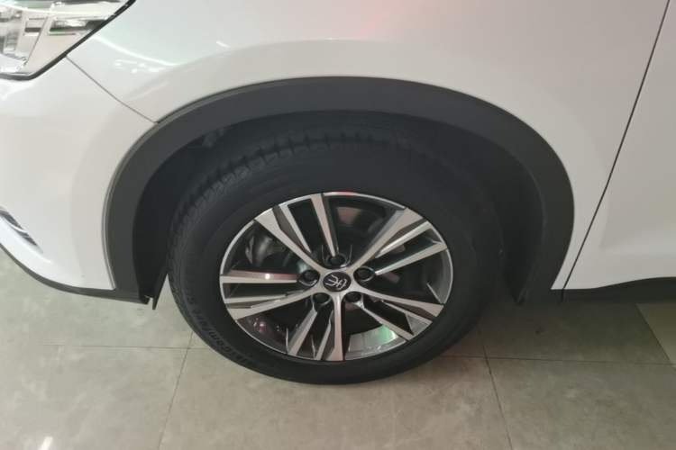 Used BYD Song Pro 2019 1.5T Automatic Elite Edition Left Front Wheel Hub
