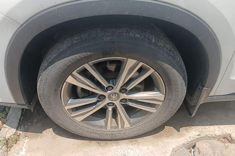 Used BYD Song Pro 2019 1.5T Automatic Elite Edition Left Front Wheel Hub