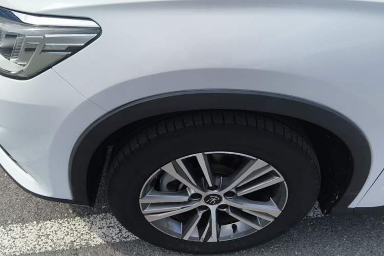 Used BYD Song Pro 2019 1.5T Automatic Prestige Model Left Front Wheel Hub