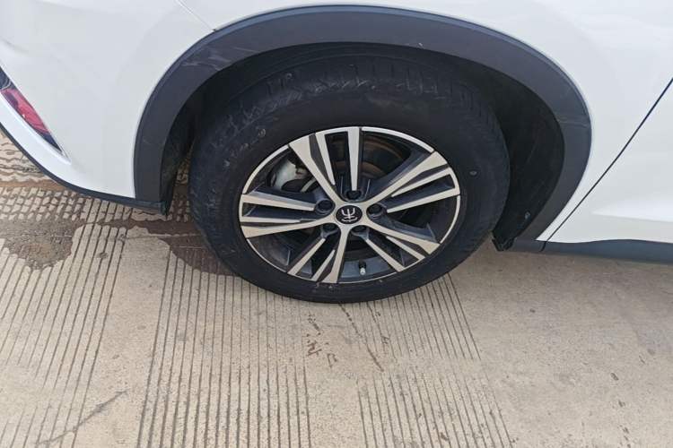 Used BYD Song Pro 2019 1.5T Automatic Elite Edition Left Front Wheel Hub