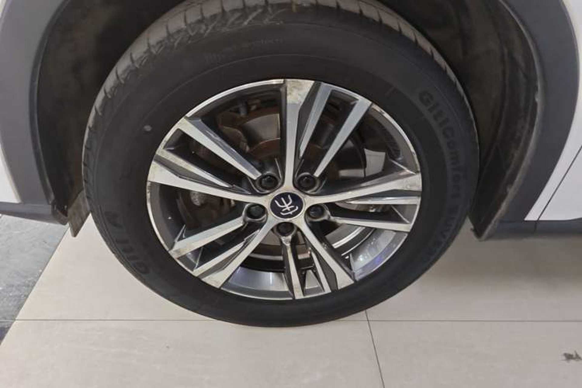 Used BYD Song Pro 2019 1.5T Automatic Luxury Model Left Front Wheel Hub