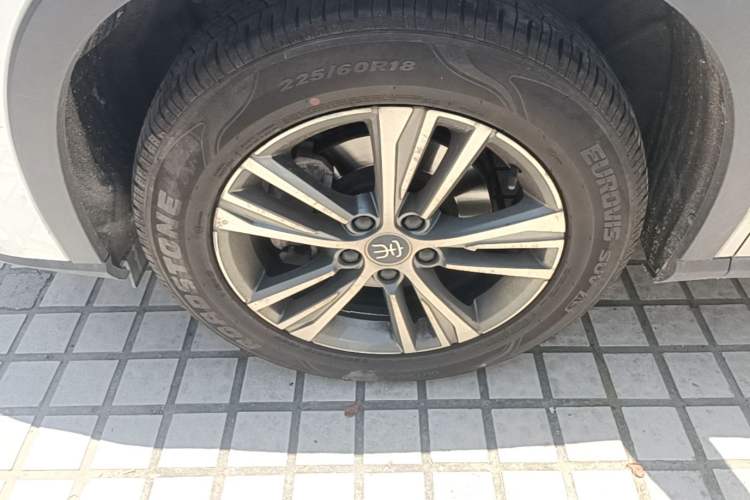 Used BYD Song Pro 2019 1.5T Automatic Luxury Model Left Front Wheel Hub