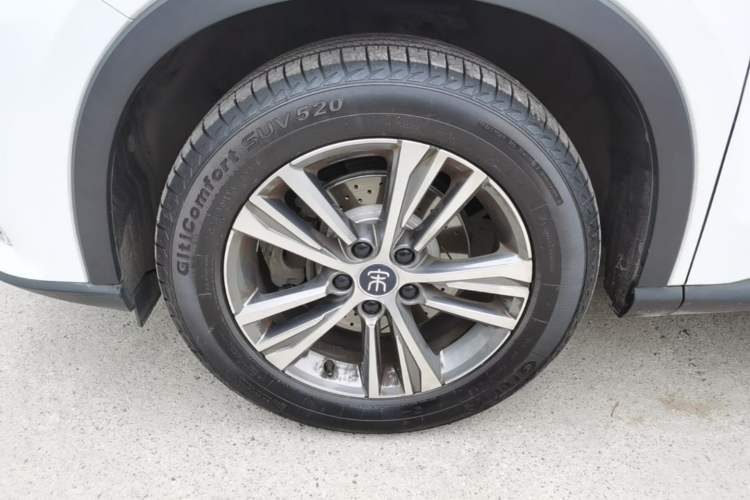 Used BYD Song Pro 2019 1.5T Automatic Elite Edition Left Front Wheel Hub